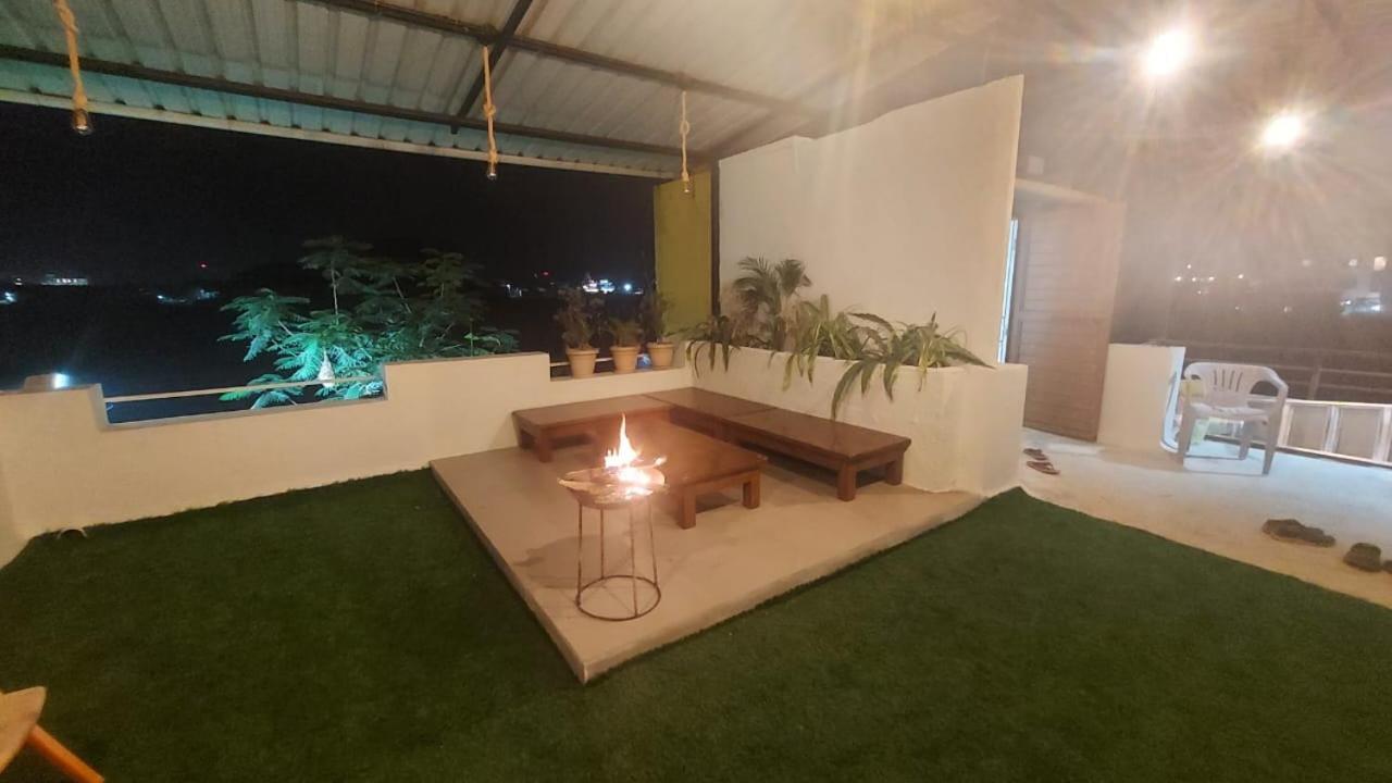 White Smoke Villa อิกัตปุรี ภายนอก รูปภาพ